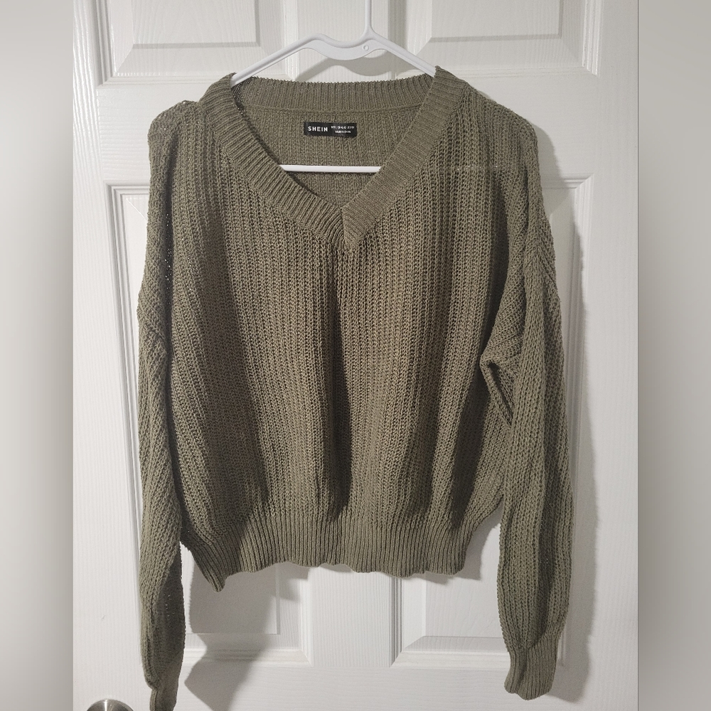 Size large green sweater